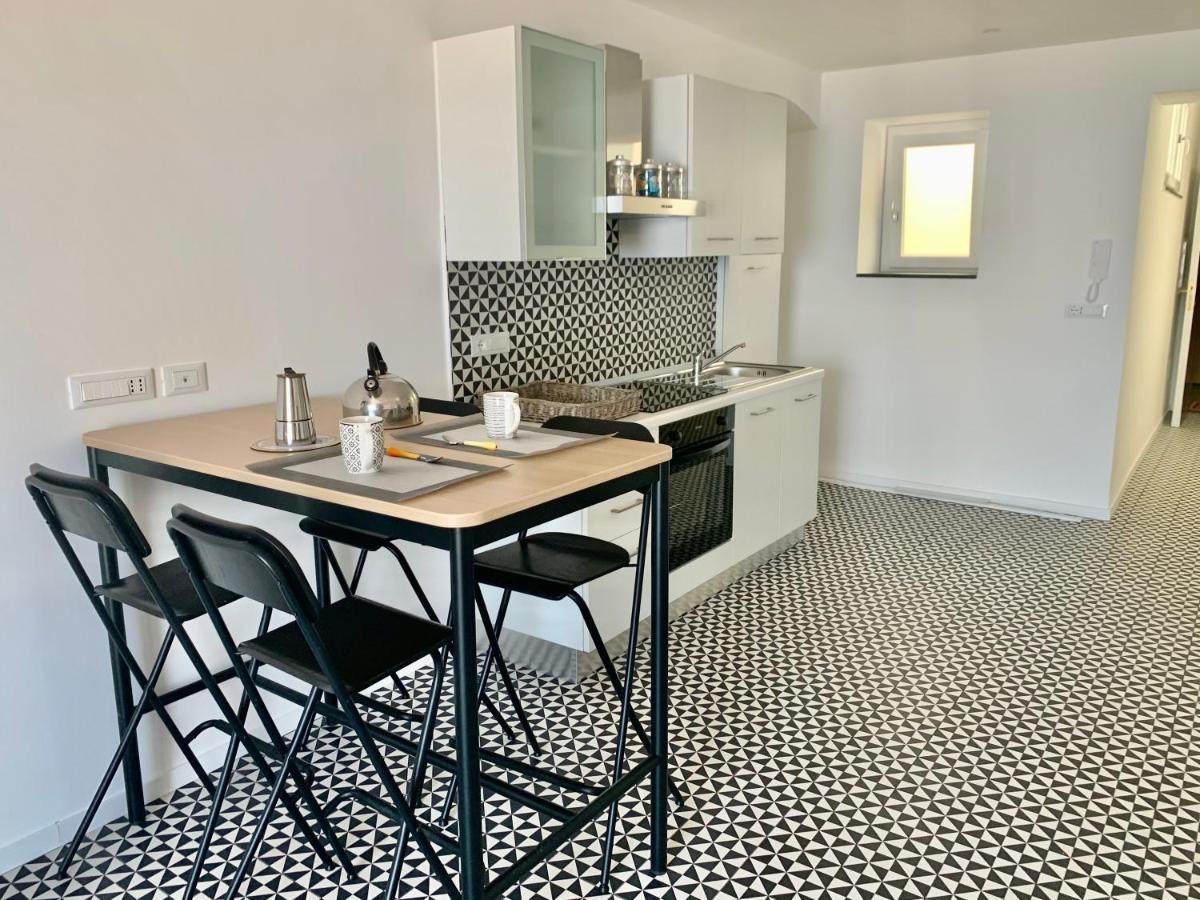 Ferienwohnung I Mezzanini Di Palazzo Bonaccorsi Milazzo Exterior foto